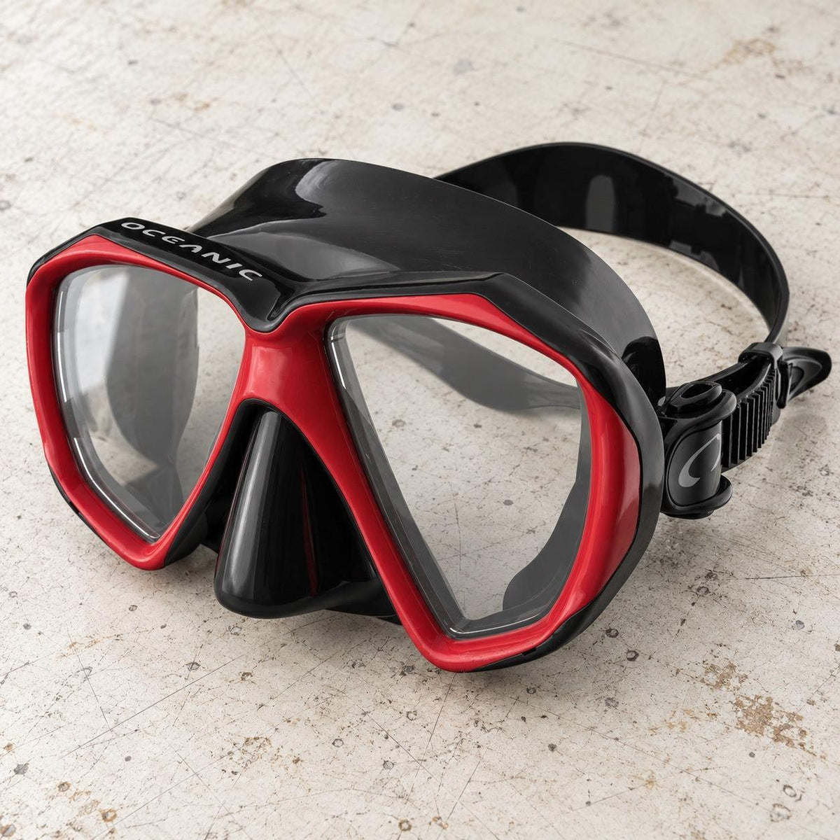Open Box Oceanic Duo Mask — BK/Red, open box, lightly used on off-white work table