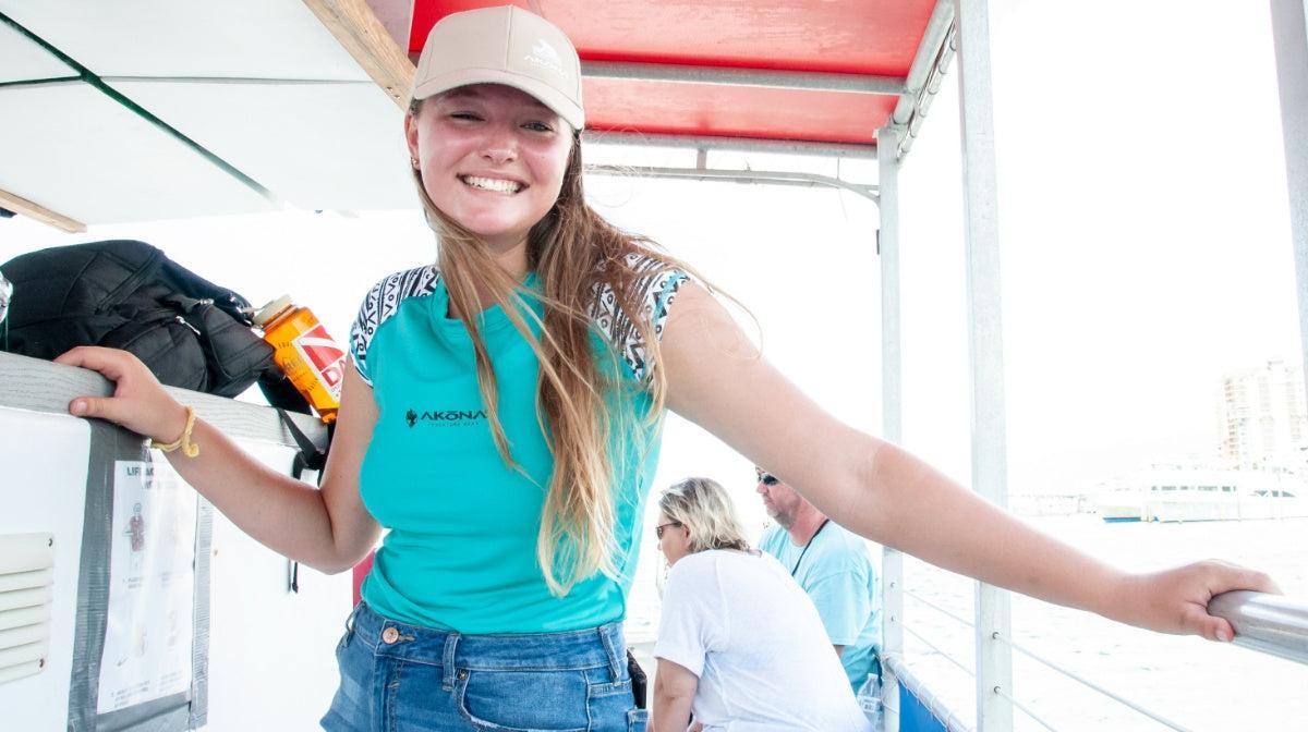 AKONA Short Sleeve Women's Sun Shirt-