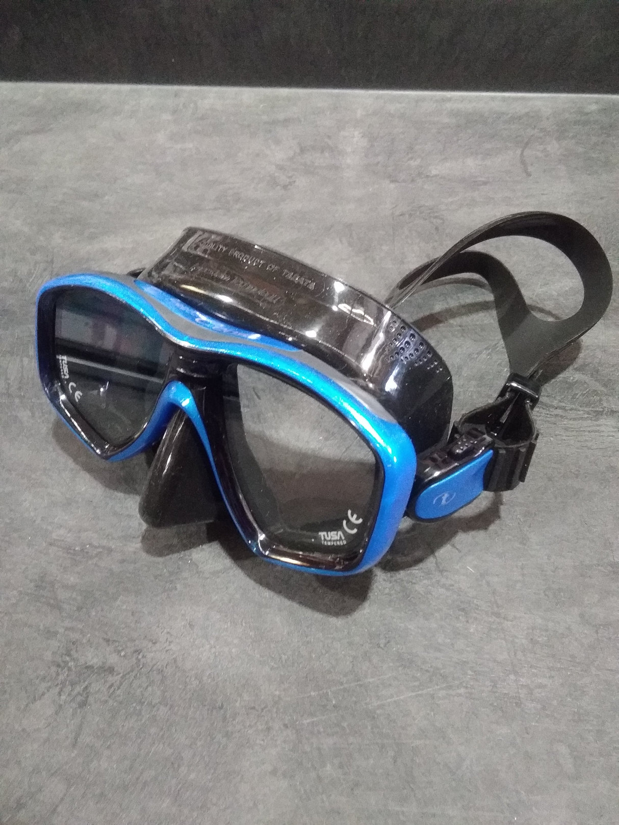 Open Box Tusa Ceos Mask-Black/Fish Tail Blue-Very Good-