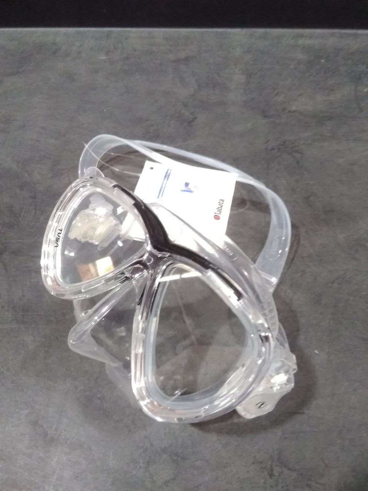 Open Box Tusa Freedom One Mask-Clear/Translucent Black-Very Good-