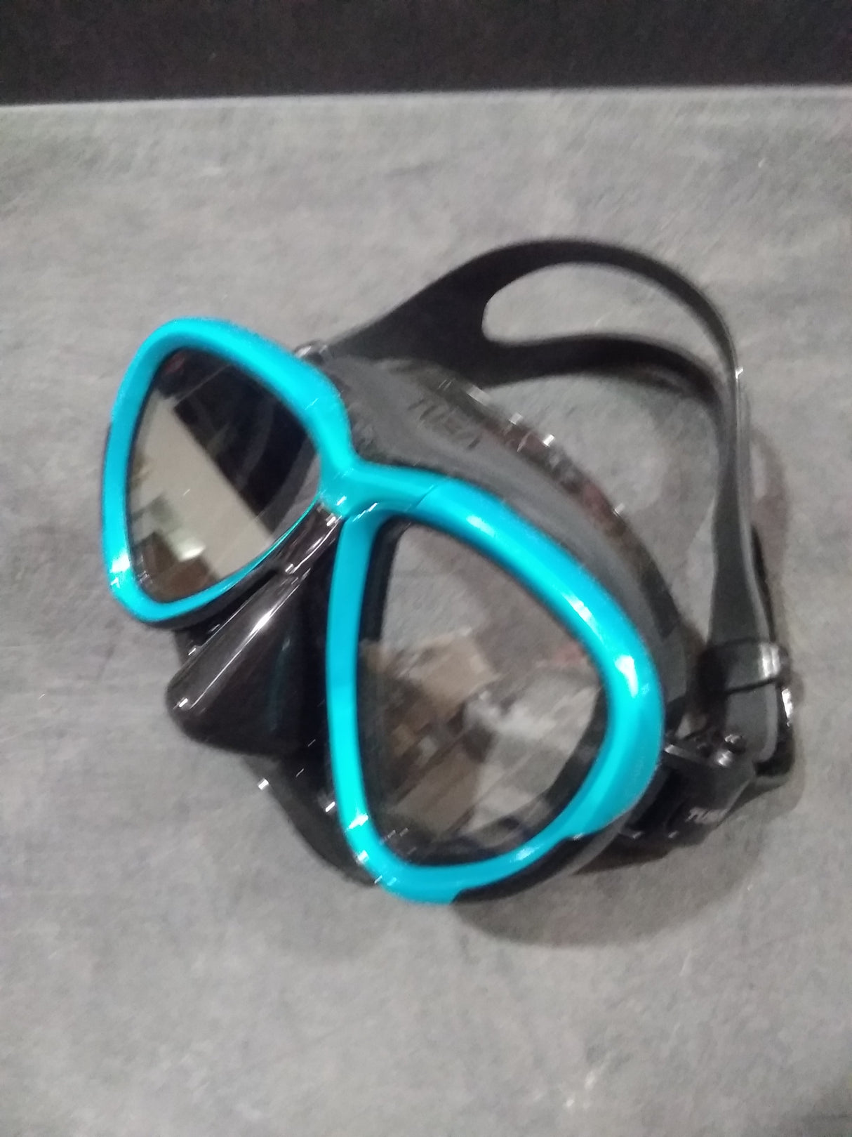 Open Box Tusa Intega Mask-Oceanican Green/Black Silicone-