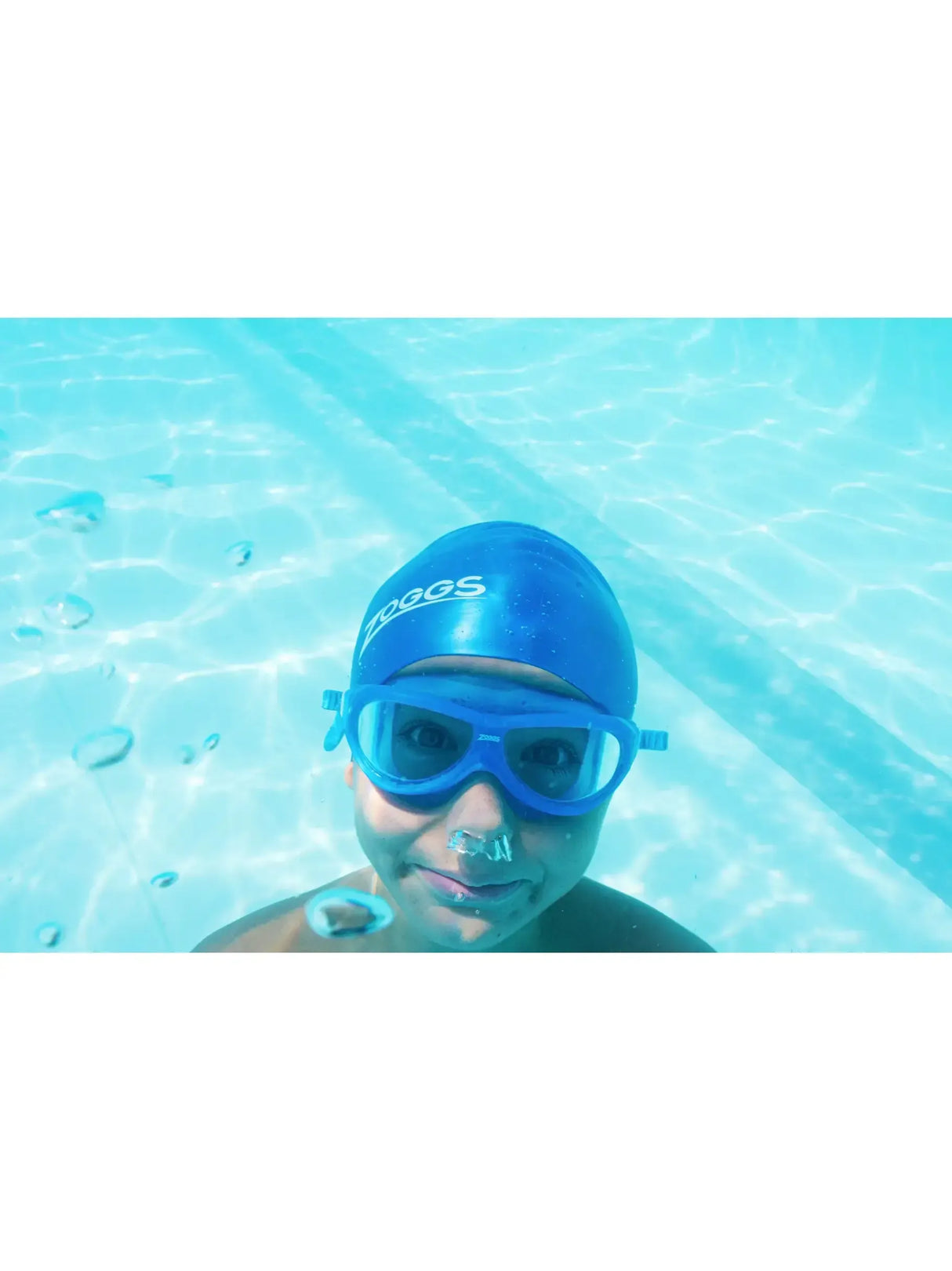 https://cdn-mdb.head.com/CDN3/D/461317_BLWHTBL/2/1820x2428/phantom-junior-mask-blue-white-tinted-blue-lens.webp