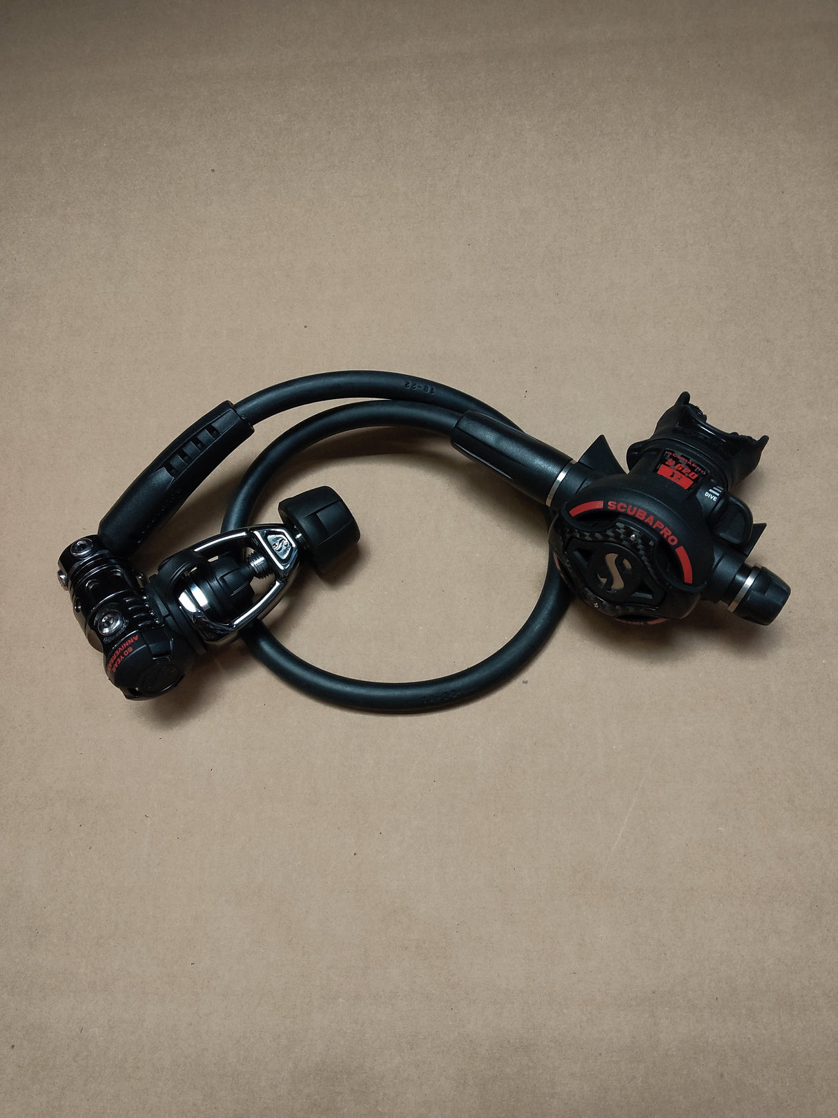 Open Box Scubapro MK25 EVOBT/S620Ti 60th Anniversary Carbon BT