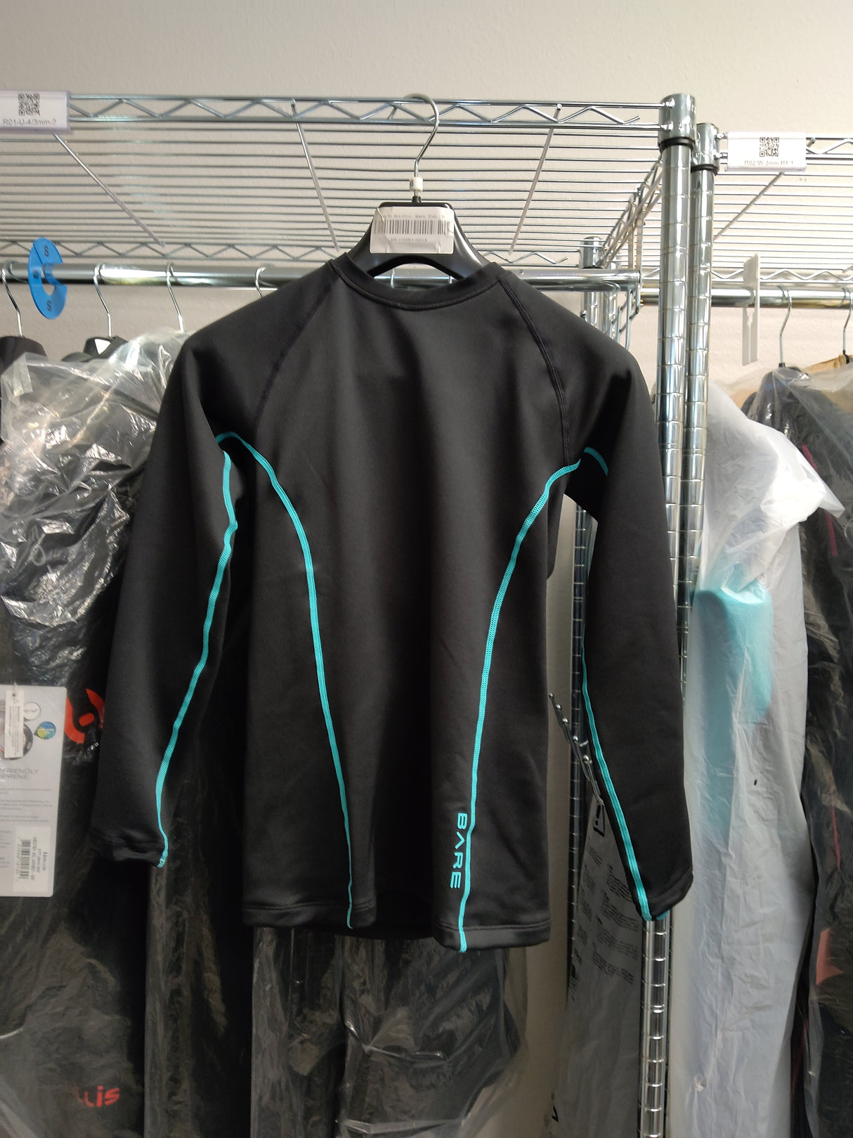 Open Box Bare Ultrawarmth Base Layer Top, Womens