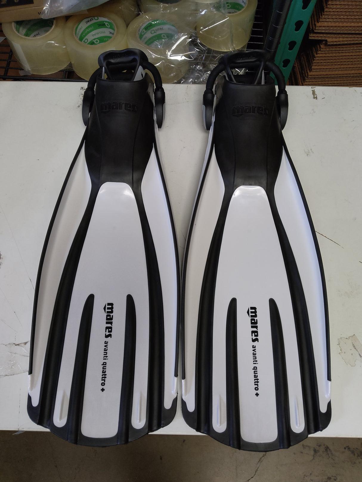 Used Mares Avanti Quattro Plus Open Heel Bungee Strap Dive Fin