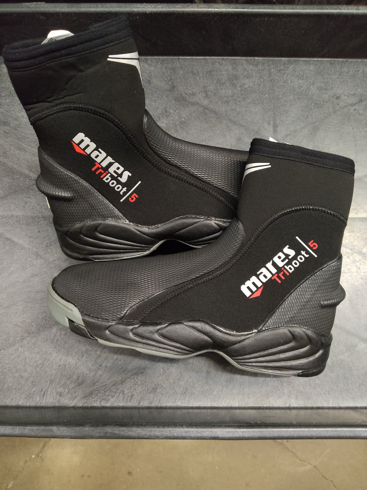 Used Mares 5mm Trilastic Boot