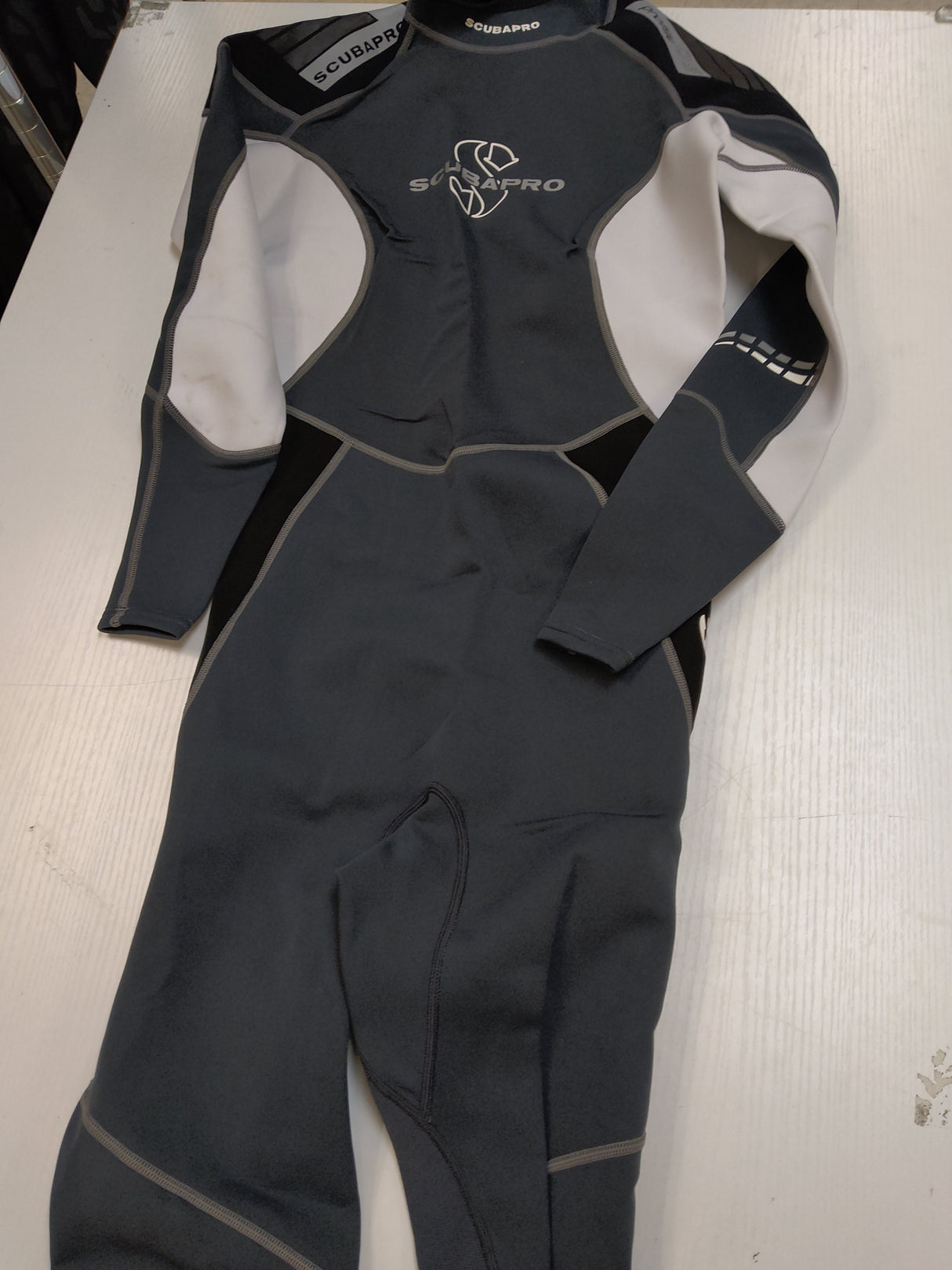 Used Scubapro Profile Steamer 0.5 mm Women's