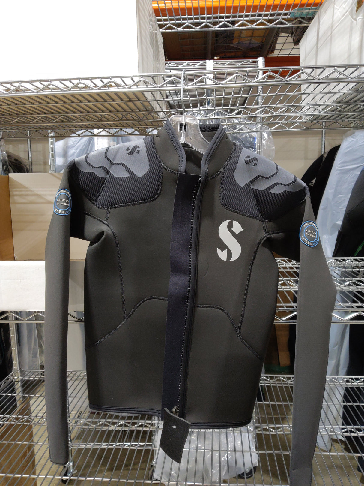 Open Box Scubapro Everflex Yulex Hoodless Vest 3mm Long Sleeve Men's