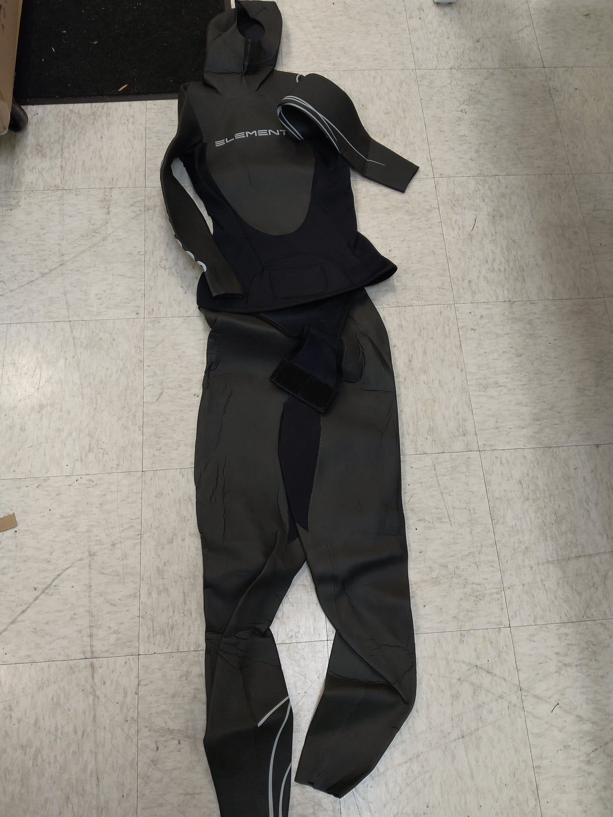 Used Scubapro Womens Element 2PC Apnea 3mm Wetsuit