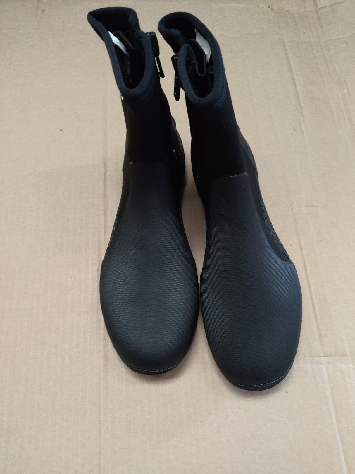 Open Box Scubapro Base 4 MM Lightweight Dive Boot