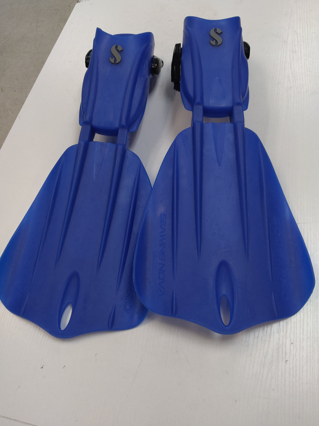Used Scubapro Seawing Nova Fins