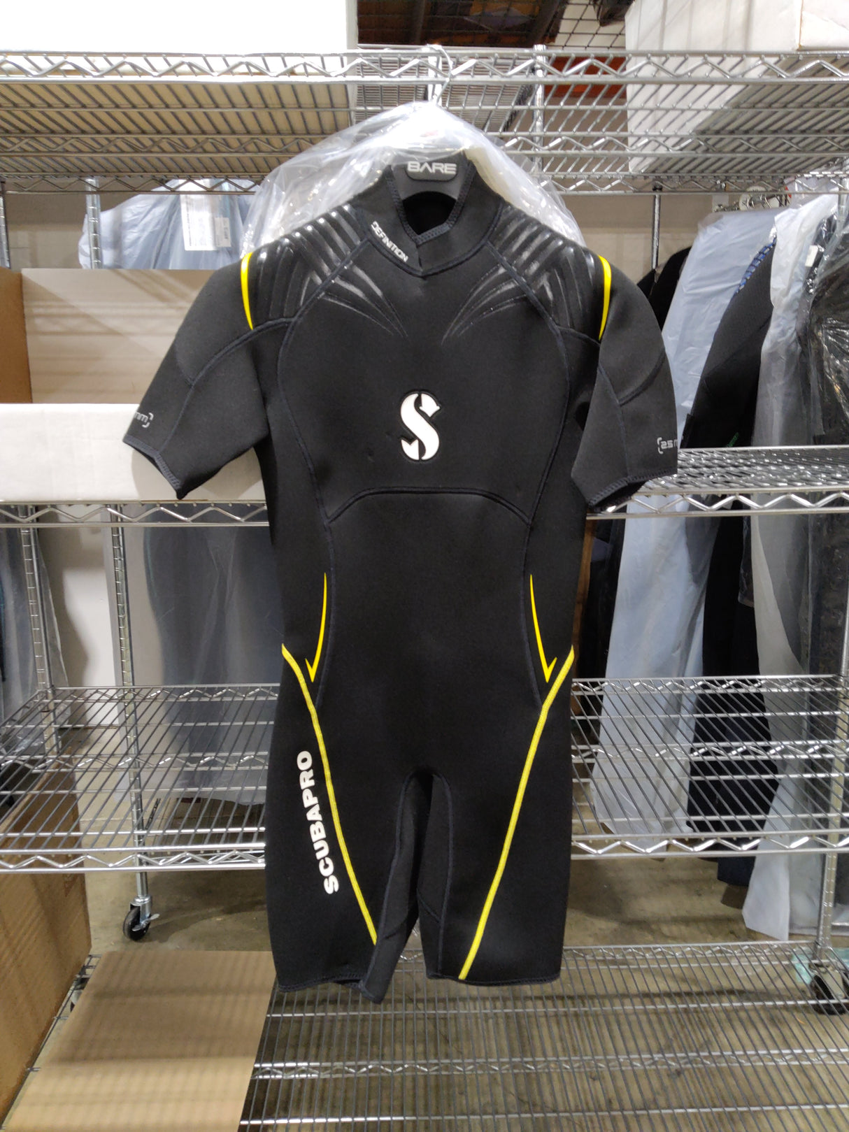 Open Box Scubapro Definition Shorty 2.5mm Men's