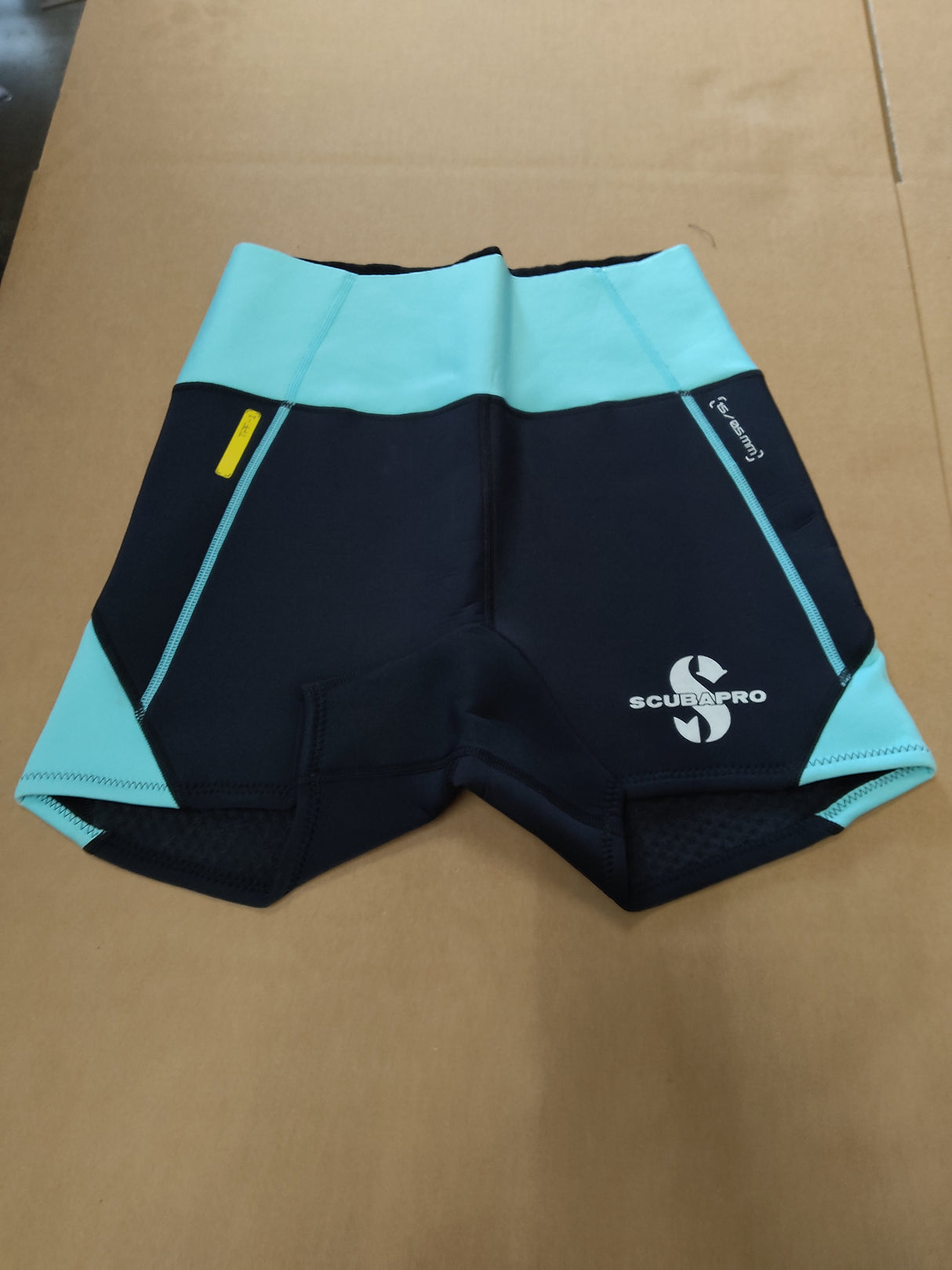 Open Box Scubapro Everflex 1.5 Short Women's