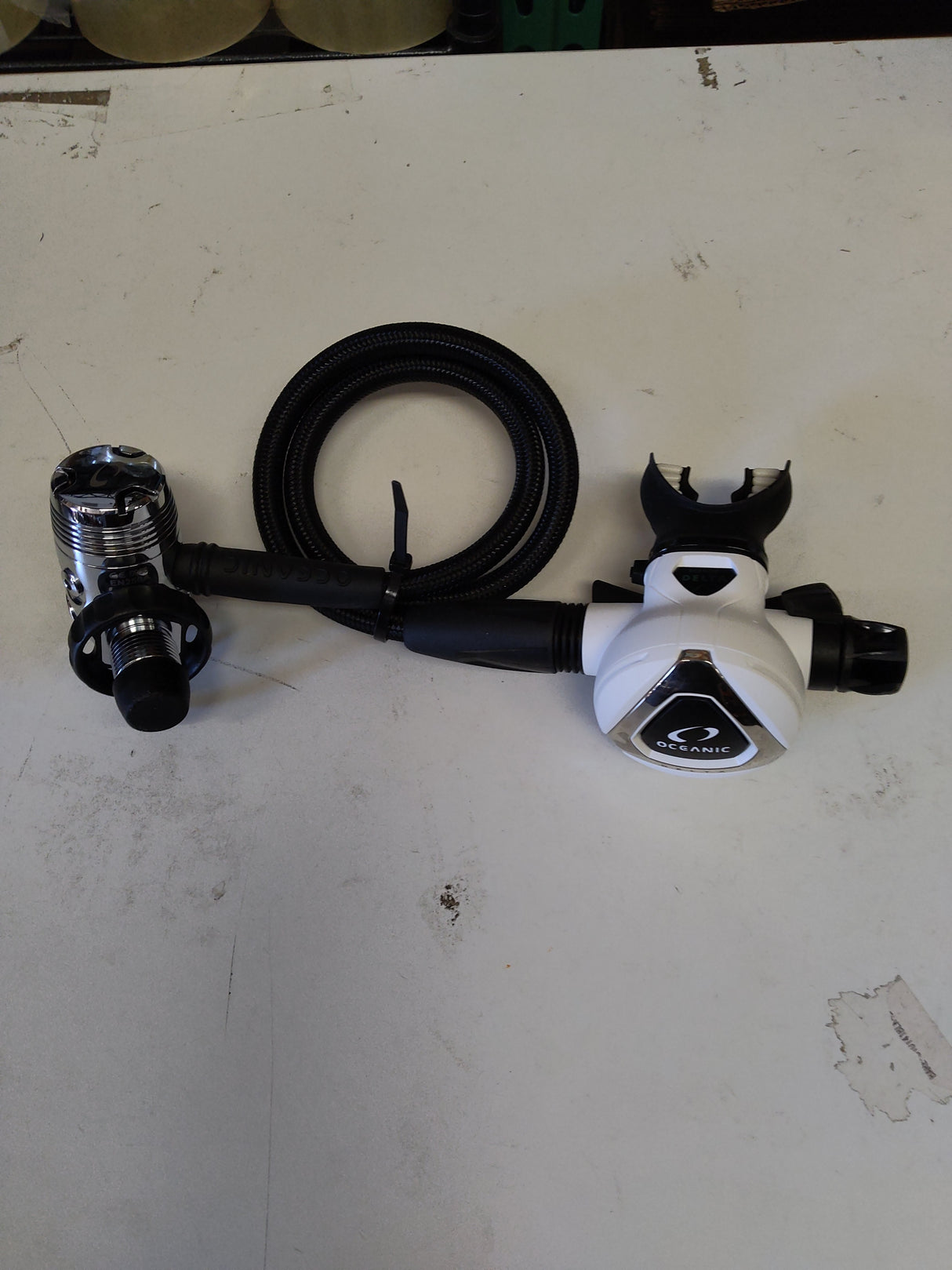 Used OCEANIC DELTA 5 + EDX, YOKE