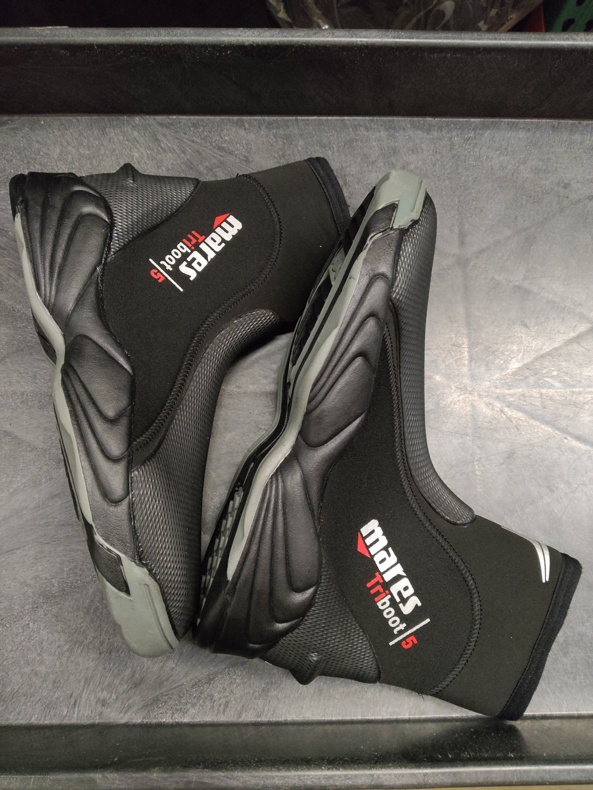 Used Mares 5mm Trilastic Boot