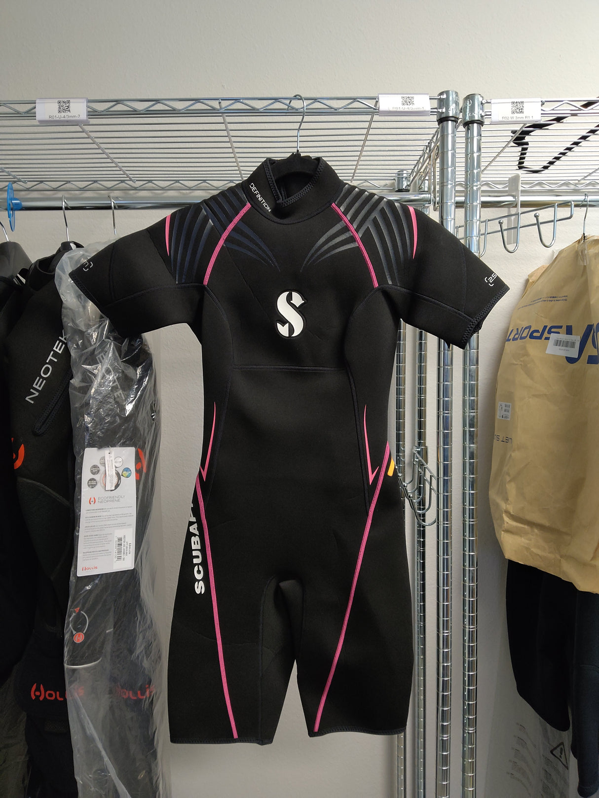 Open Box Scubapro Definition Shorty 2.5mm Women's