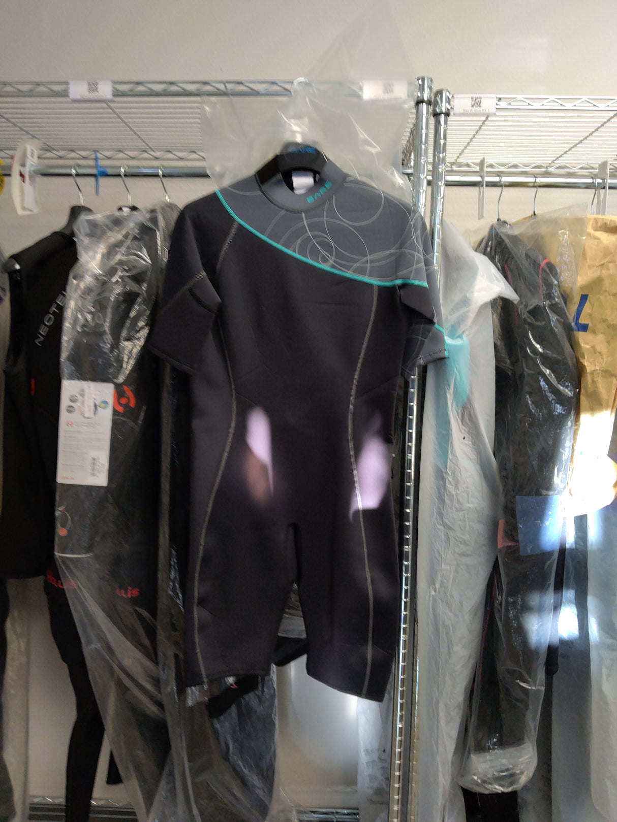 Open Box Bare 2mm Elate Shorty Womens, Grey