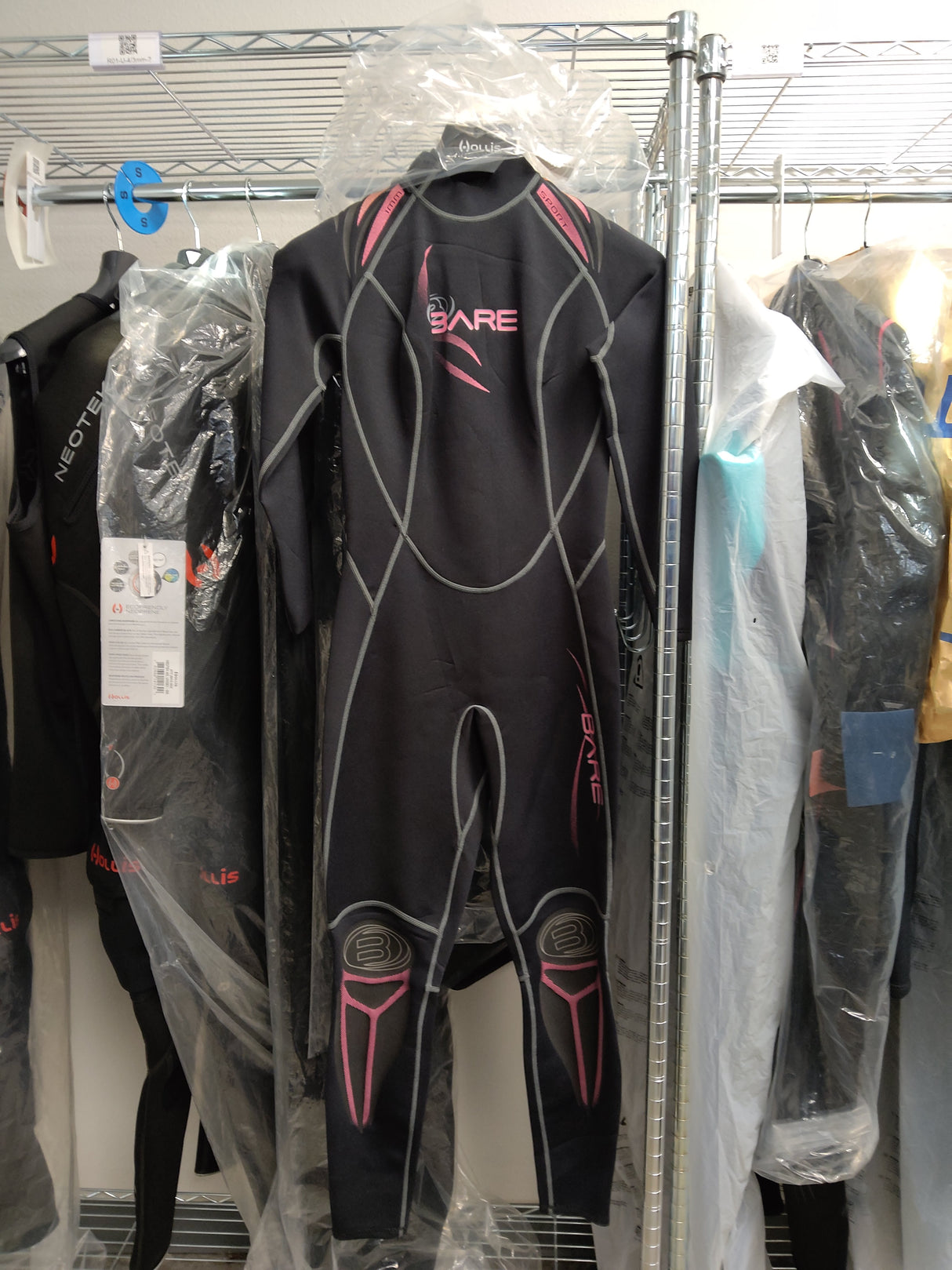 Open Box Bare 1mm Sport Full, Womens