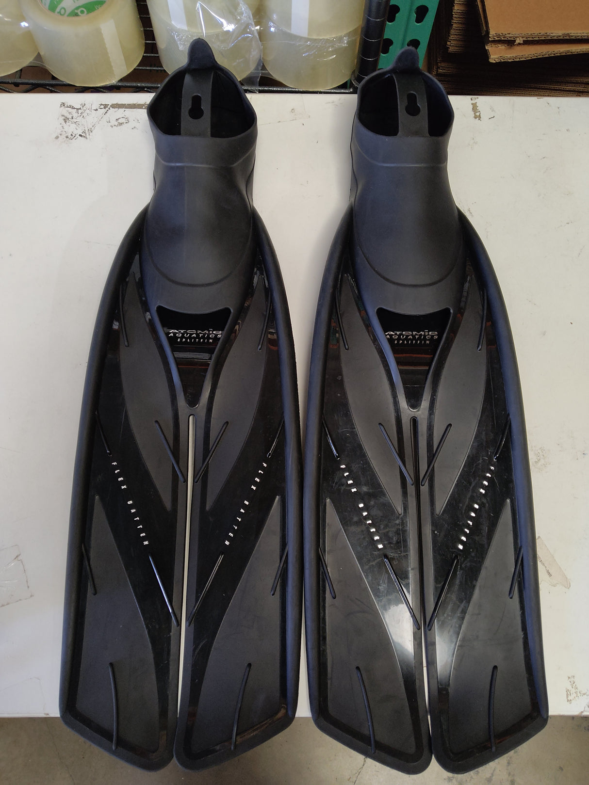 Used Atomic Aquatics Full Foot Fin