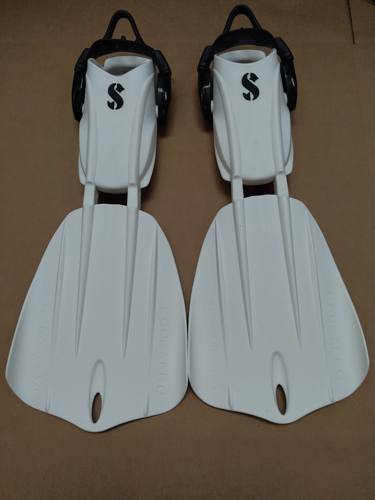 Open Box Scubapro Seawing Nova Fins
