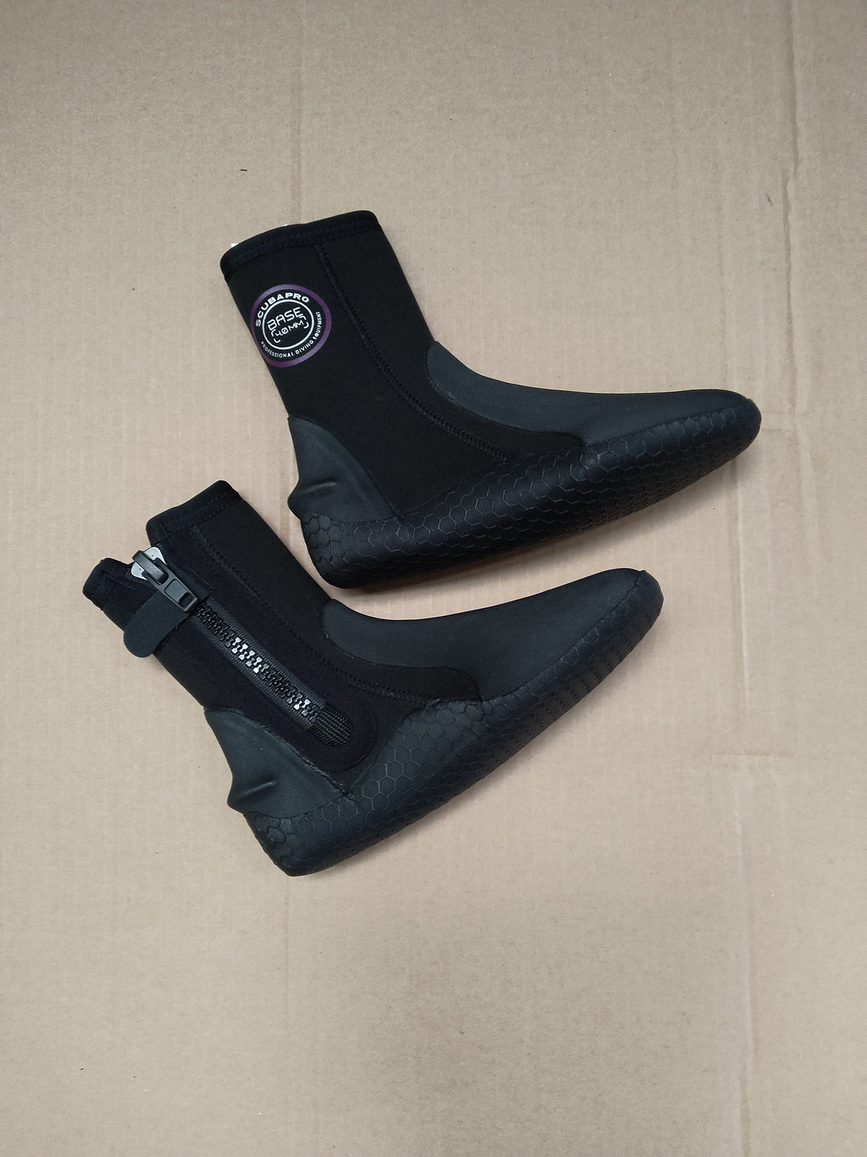 Open Box Scubapro Base 4 MM Lightweight Dive Boot