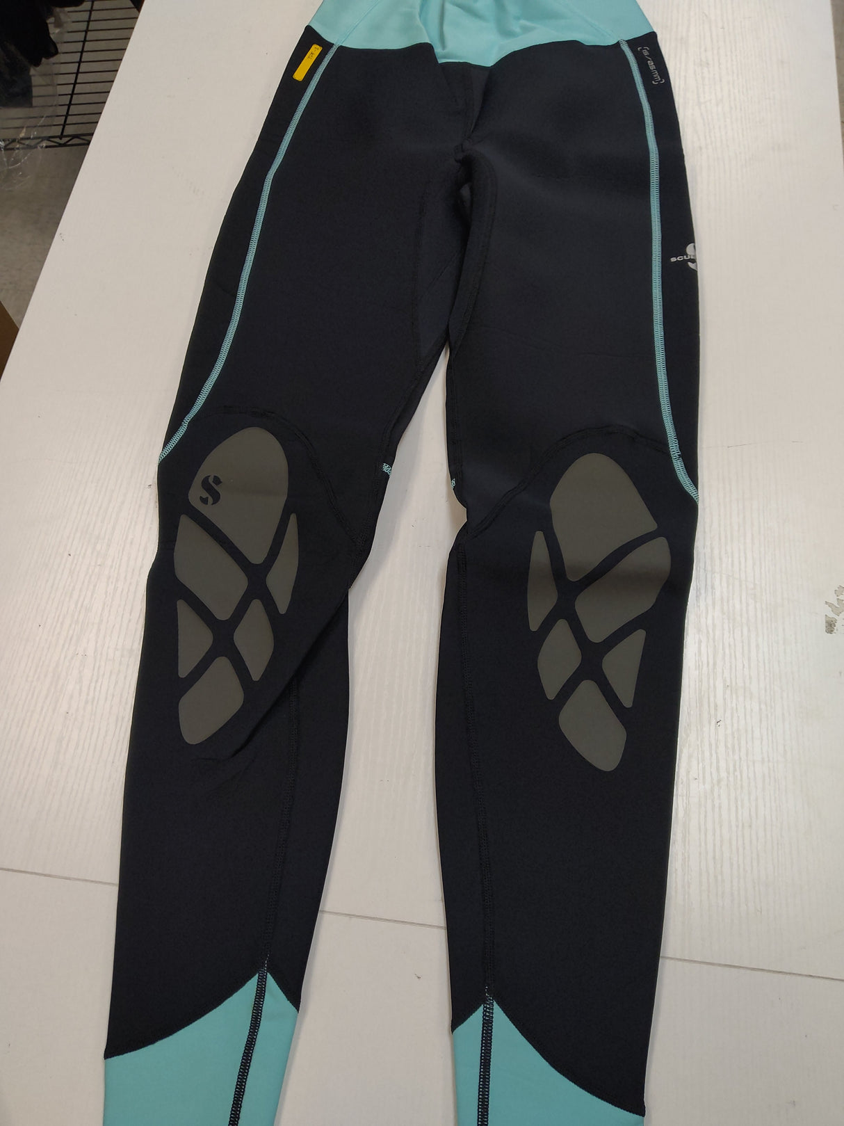 Used Scubapro Everflex 1.5mm Legging Women's