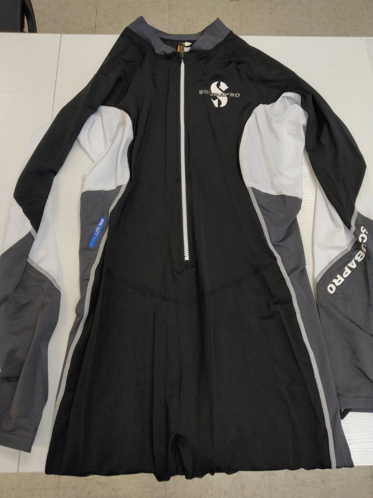 Used Scubapro Graph Steamer Women's (UPF50)