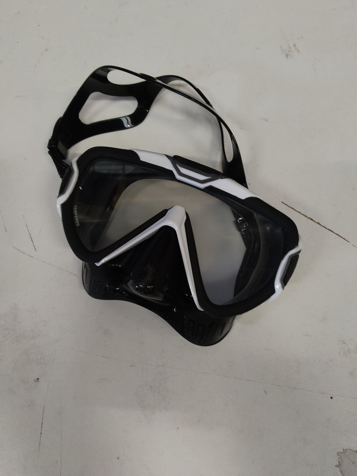 Used Mares Pure Wire Mask