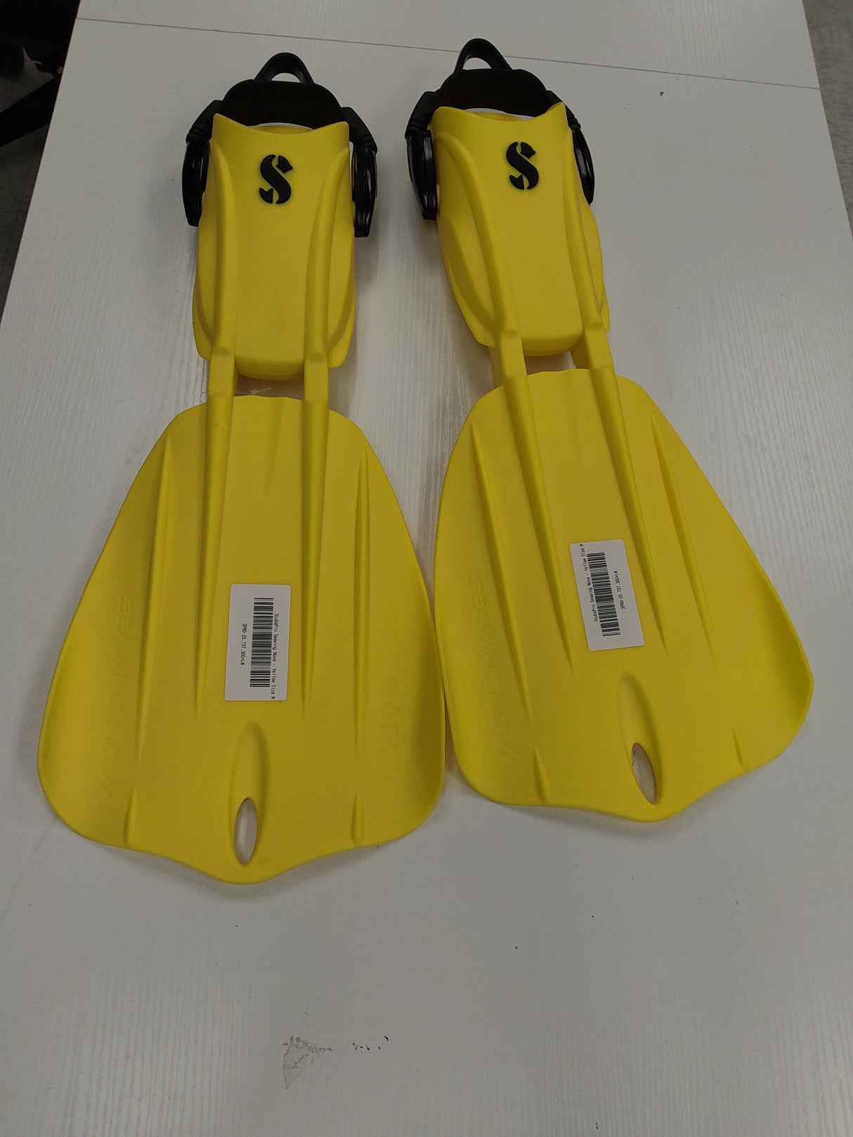 Used Scubapro Seawing Nova Fins