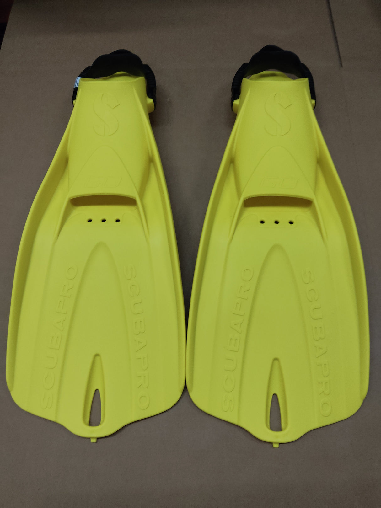 Open Box Scubapro GO Travel Fins