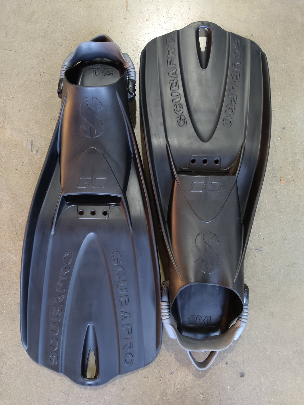 Used Scubapro GO Travel Fins