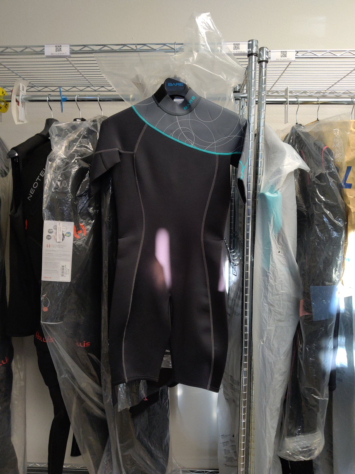 Open Box Bare 2mm Elate Shorty Womens, Grey