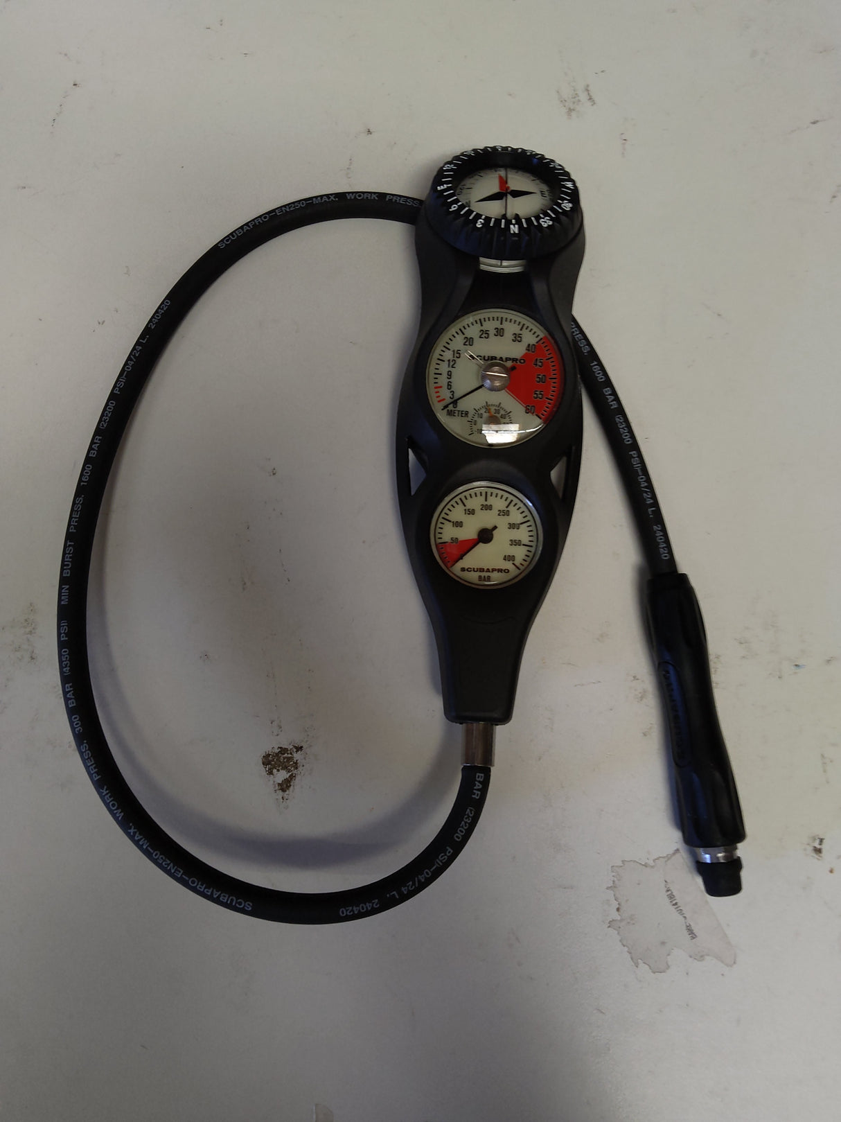 Open Box Scubapro 3-Gauge In-line Plastic Compact Pressure Gauge, Standard Depth Gauge, FS-1.5 Dive Console