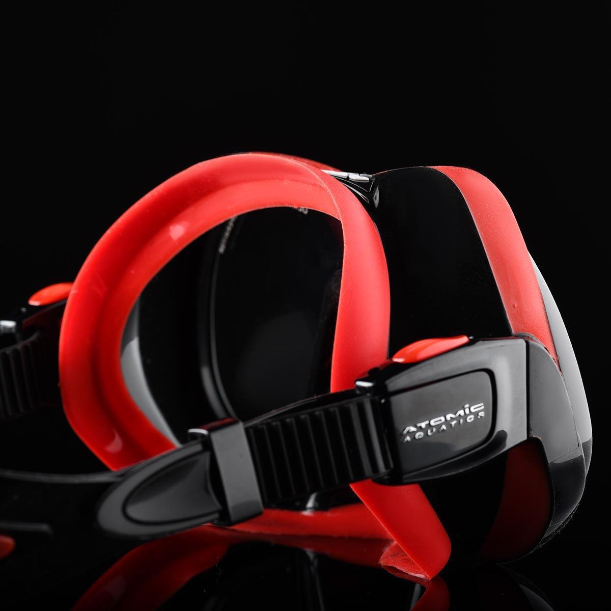 Used Atomic Aquatics Venom Frameless Mask-