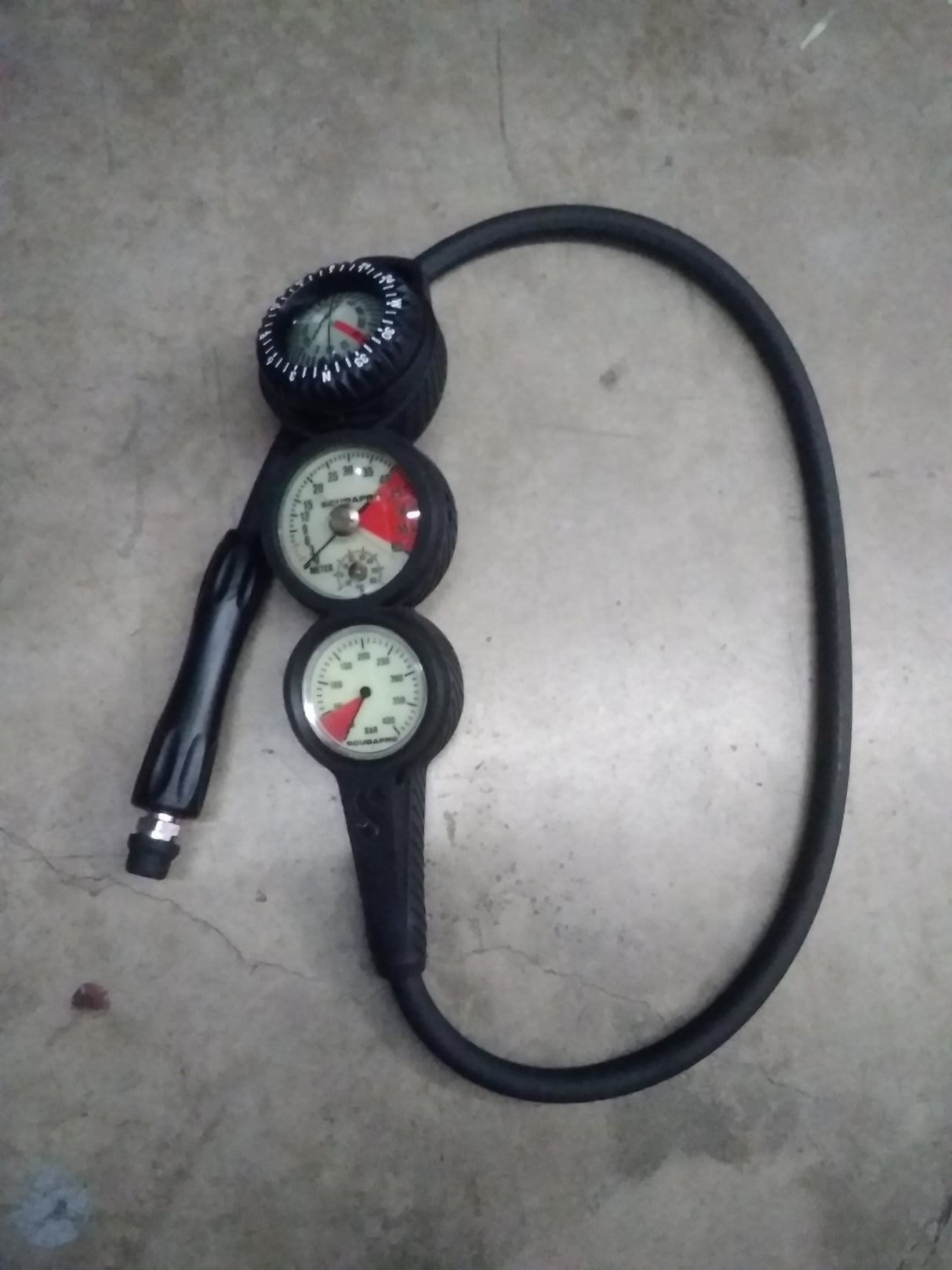 Used Scubapro 3-Gauge In-line Standard Pressure Depth Gauge Compass Console-