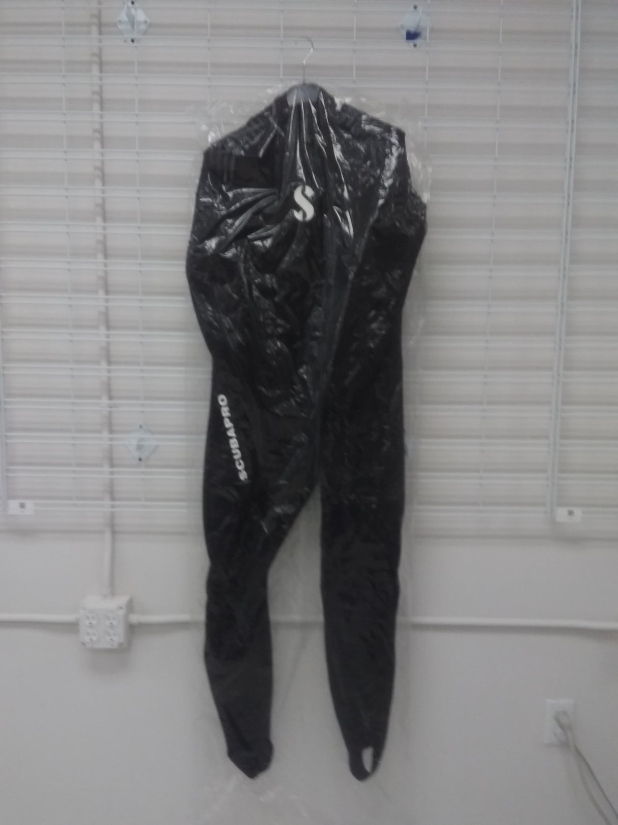 Used Scubapro Definition Steamer 1 mm Men's-M-