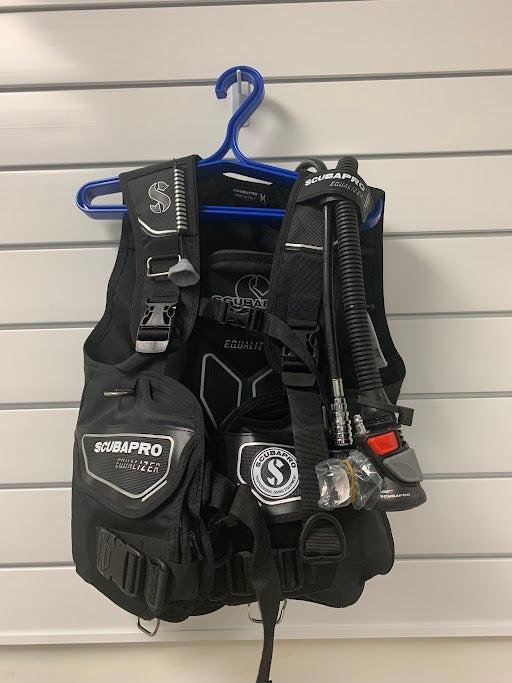 Used Scubapro Equalizer w/AIR 2 (V Gen) Size M-M-Like New-