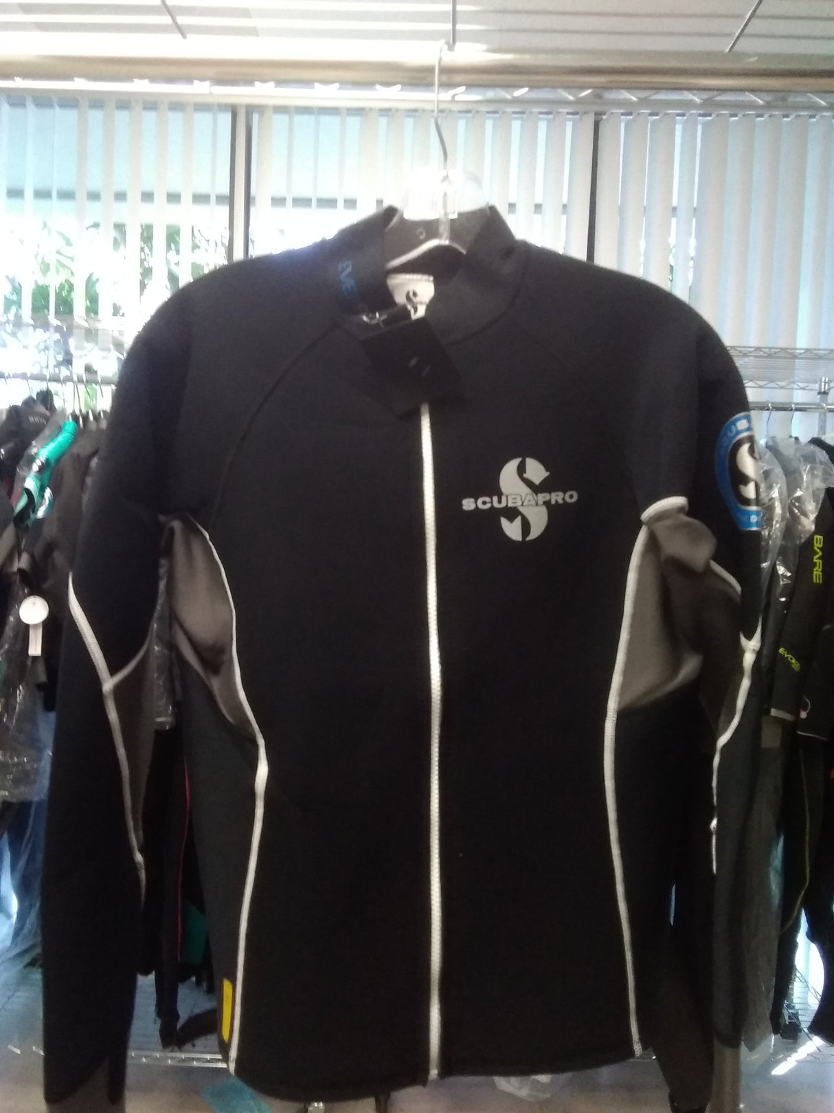 Used Scubapro Everflex 1.5 Women's Long Sleeve-Black-L-