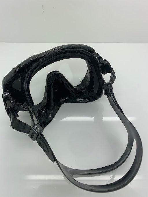 Used Scubapro Flux Dive Mask-
