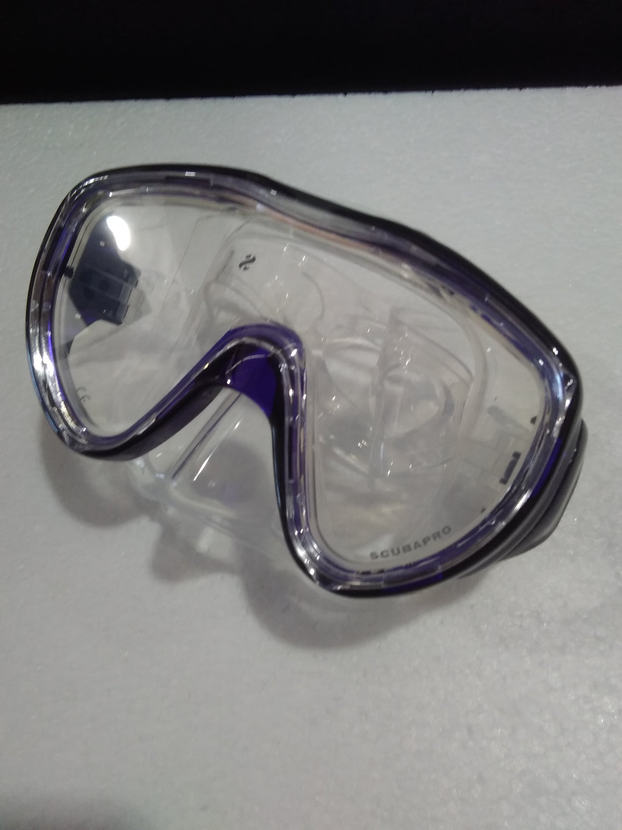 Used Scubapro Flux Low-Volume Single Lens Scuba Diving Mask-Blue-Clear-