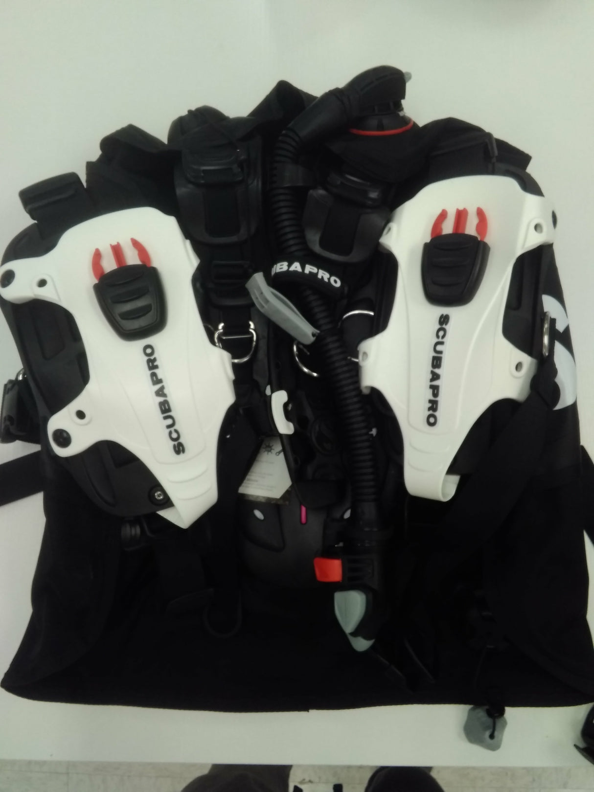 Used Scubapro Hydros Pro BCD with BPI - Womens with Color Kit Installed-White-L-