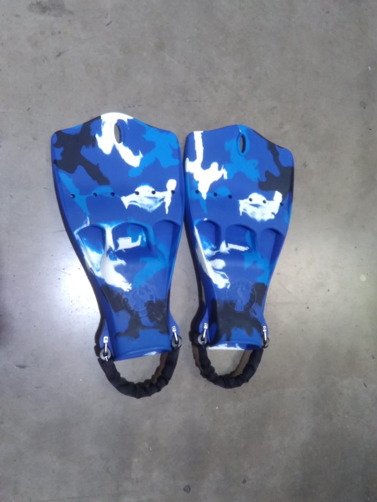 Used Scubapro Jet W/Spring Heel Strap-Blue Camo-XL-Like New