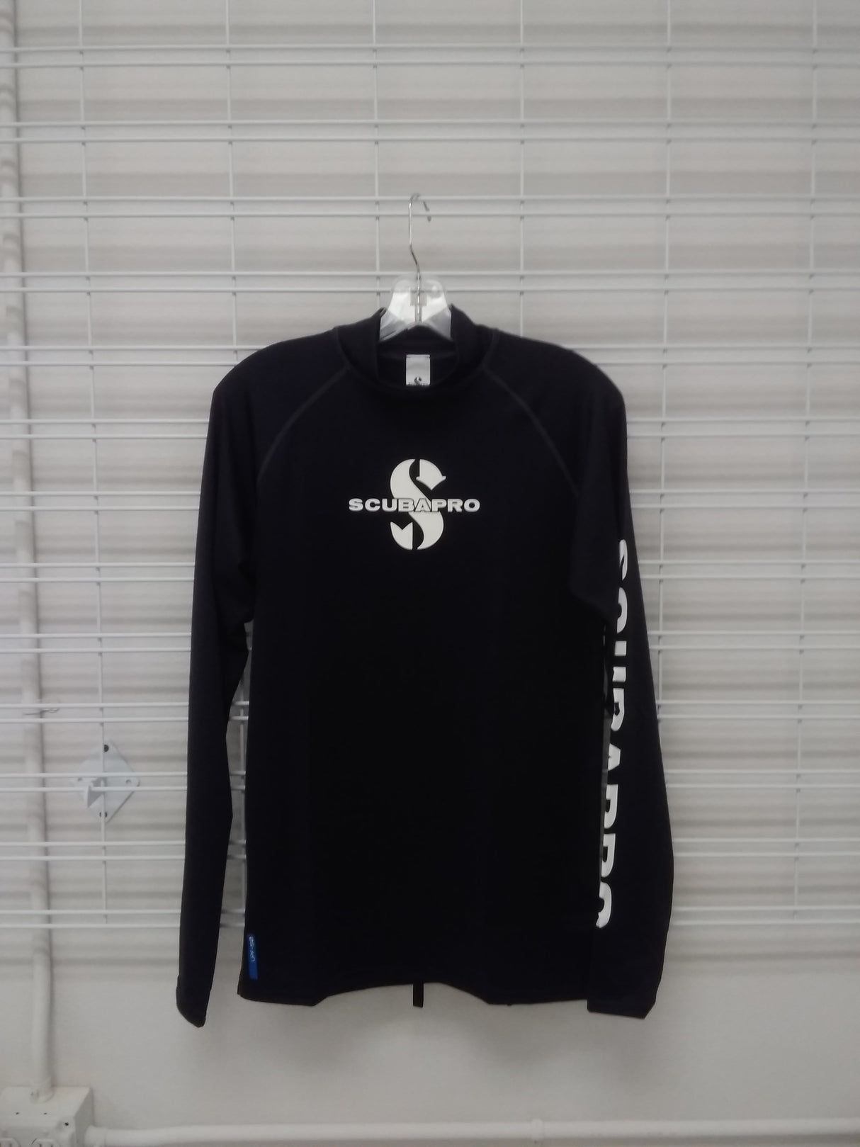 Used Scubapro Rash Guard Mens, Long Sleeve (UPF50)-Black-XL-