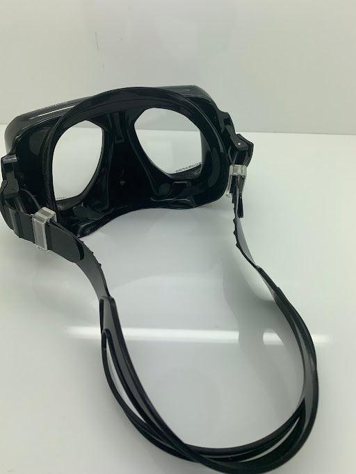 Used Scubapro Solara Dive Mask-