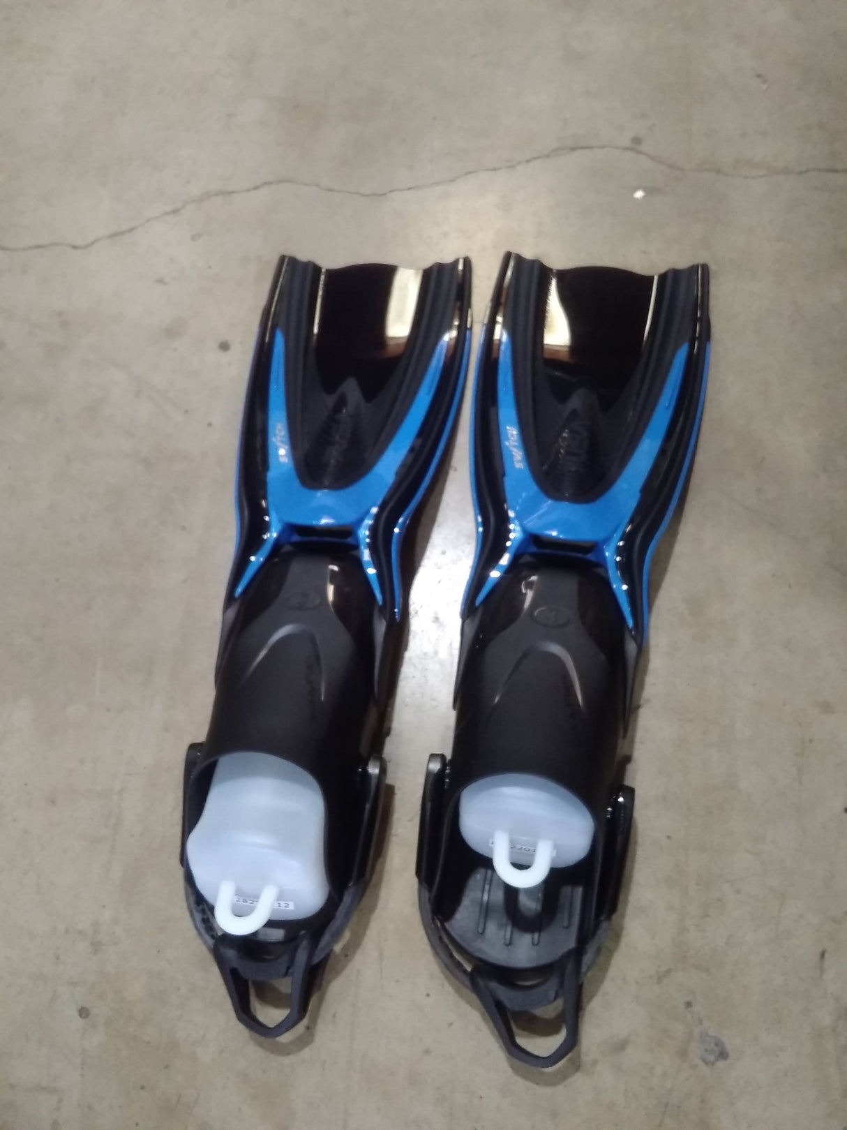 Used Tusa Hyflex Switch-Fish Tail Blue-M-Like New