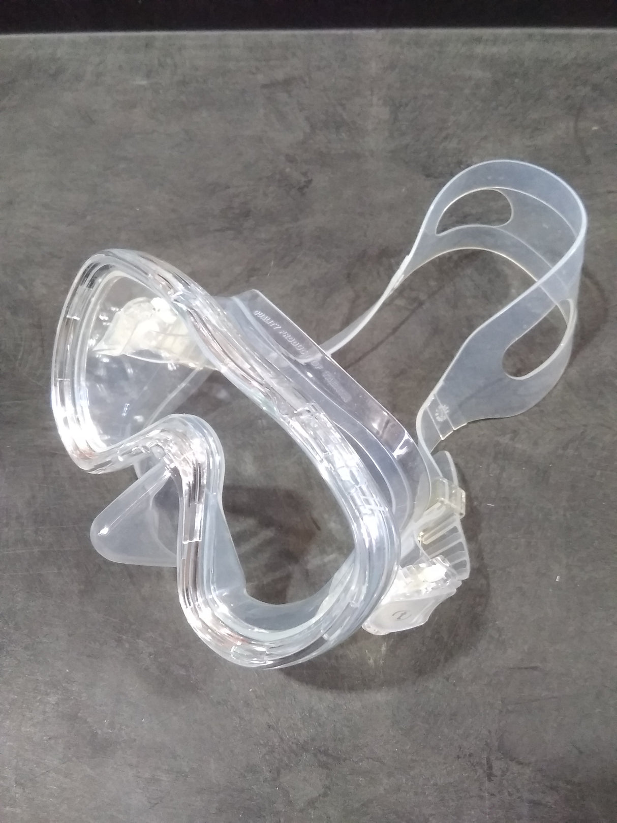 Used Tusa Mini Kleio II Mask-Translucent-Like New-