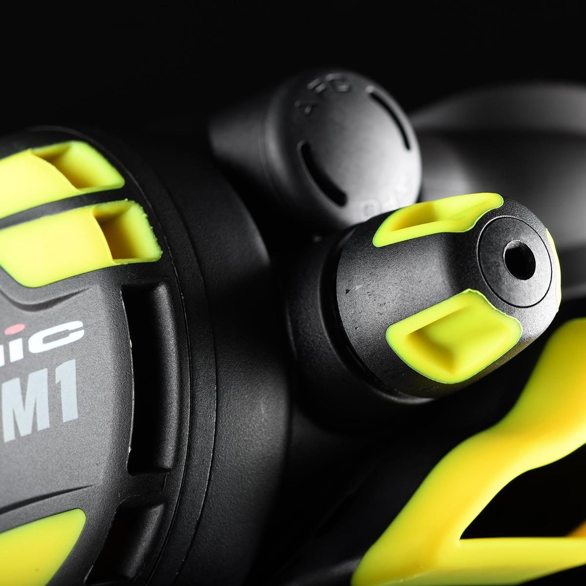 Atomic Aquatics M1 Octopus, 36" hose, Yellow-