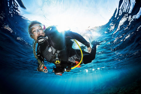 How to Choose a Dive Computer: Features That Matter, Air Integration, and What to Skip