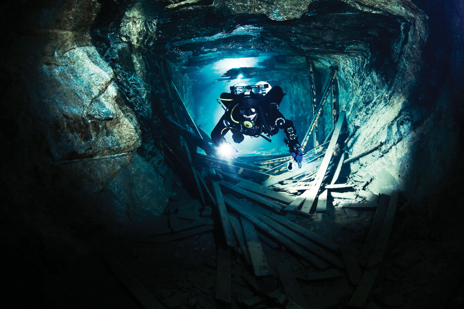 Dive Smart: Comprehensive Safety Tips for Divers