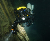 OrcaTorch D900V 2200 Lumen Four-Color Video Dive Light